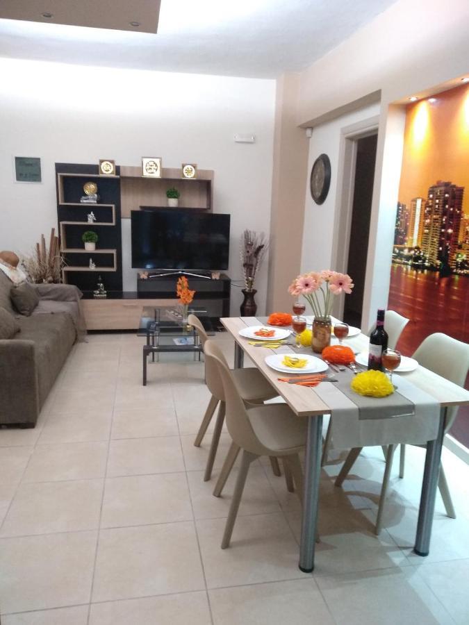 罗希姆诺Elena'S House公寓 外观 照片
